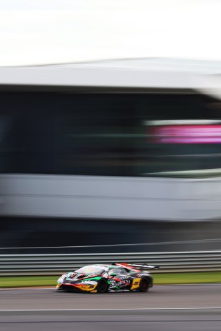 #63 - Hugo Cook / Sandy Mitchell - Barwell Motorsport - Lamborghini Huracan GT3 Evo2
 | SRO / JEP