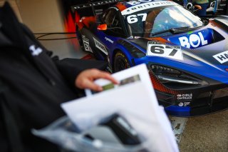 #67 - Simon Orange / Marcus Clutton - Orange Racing by JMH - McLaren 720S GT3 Evo
 | SRO / JEP