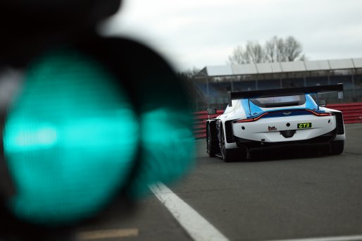 #7 - Andrew Howard / Ross Gunn - Beechdean Motorsport - Aston Martin Vantage AMR GT3 Evo
 | SRO / JEP