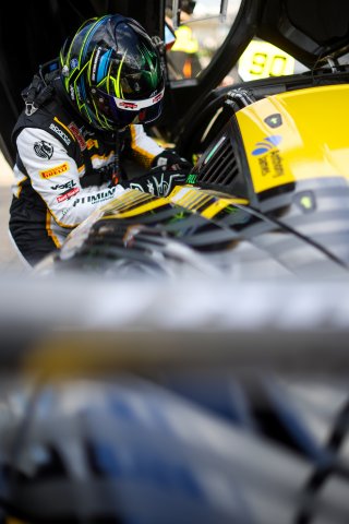 #90 - Jack Brown - Optimum Motorsport - McLaren 720S GT3 Evo
 | SRO / JEP