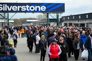 British GT pitwalk
 | SRO / JEP