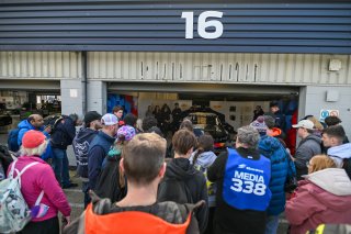 British GT pitwalk
 | SRO / JEP