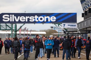 British GT pitwalk
 | SRO / JEP