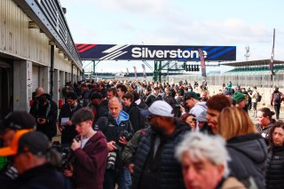 British GT pitwalk
 | SRO / JEP