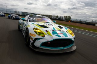 #27 - Daniel Lavery / Darren Turner - Grange Racing by FSR - Aston Martin Vantage AMR GT4 Evo
 | SRO / JEP