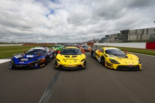 #67 - Simon Orange / Marcus Clutton - Orange Racing by JMH - McLaren 720S GT3 Evo, #59 - Luca Hopkinson / Josh Stanton - Optimum Motorsport - McLaren Artura GT4, #90 - Marc Warren / Jack Brown - Optimum Motorsport - McLaren 720S GT3 Evo
 | SRO / JEP